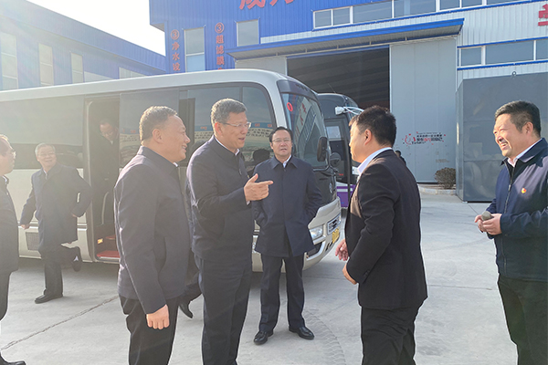 赤峰市党政考察团莅临辽宁EVO视讯EVO视讯产业集团有限公司进行参观考察