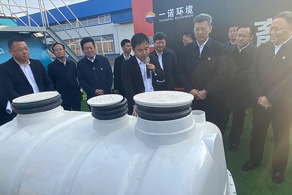 赤峰市党政考察团莅临辽宁EVO视讯EVO视讯产业集团有限公司进行参观考察